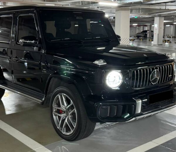MERCEDES BENZ G63 AMG 2025
