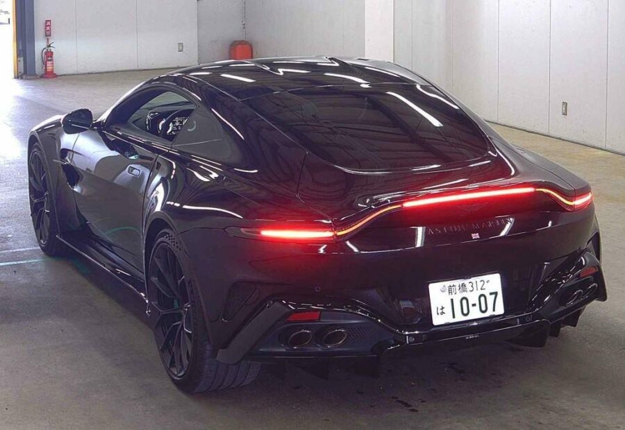 Aston Martin Vantage