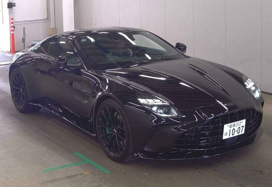 Aston Martin Vantage