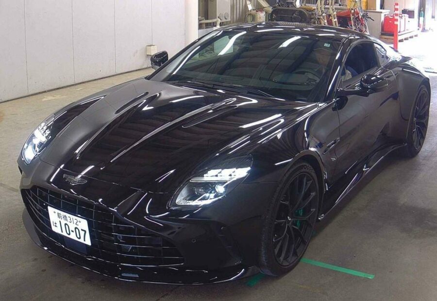 Aston Martin Vantage