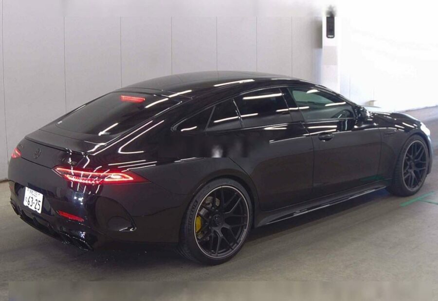 Mercedes AMG GT 63S