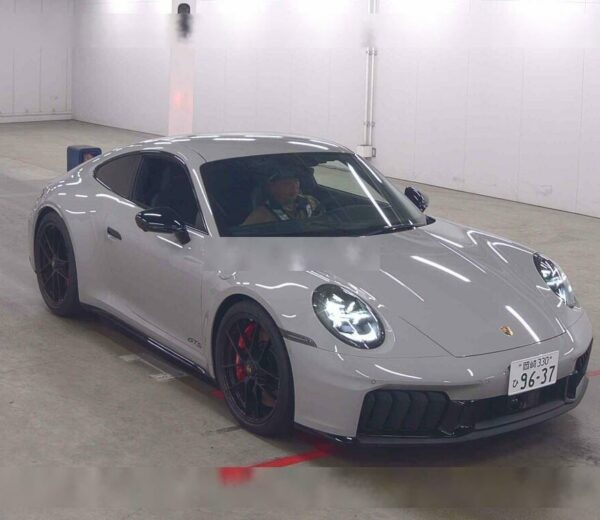 PORSCHE 911 CARRERA GTS 2025