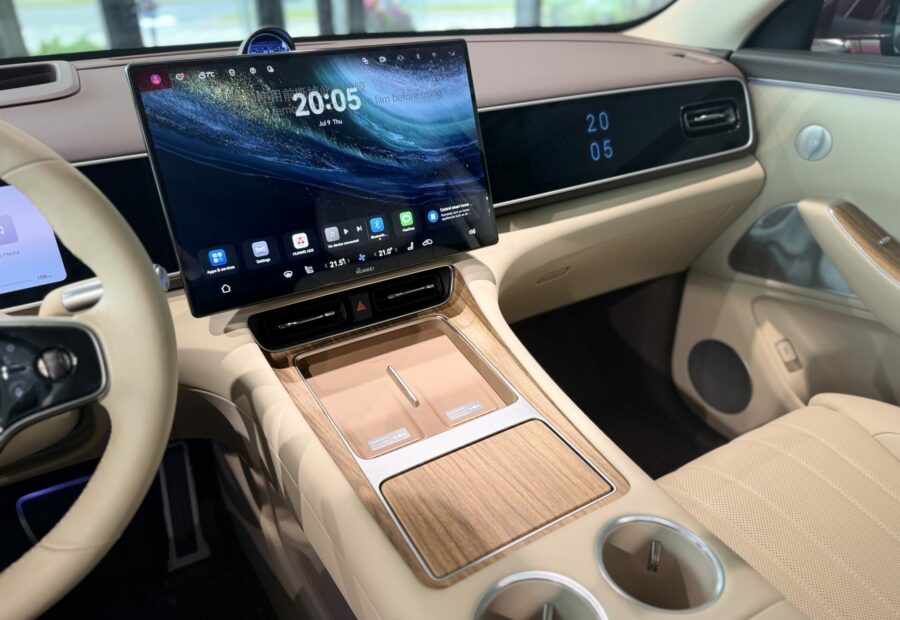 AITO M7