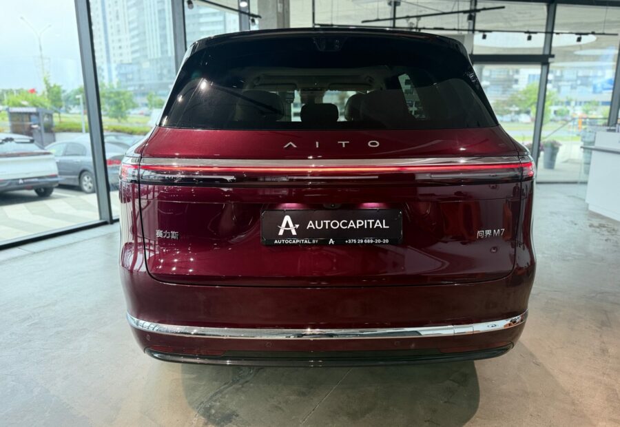 AITO M7