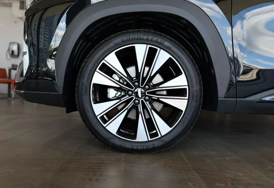Geely Boyue L