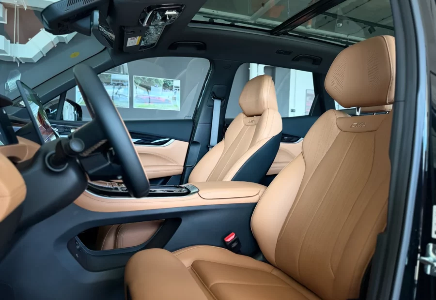 Geely Boyue L