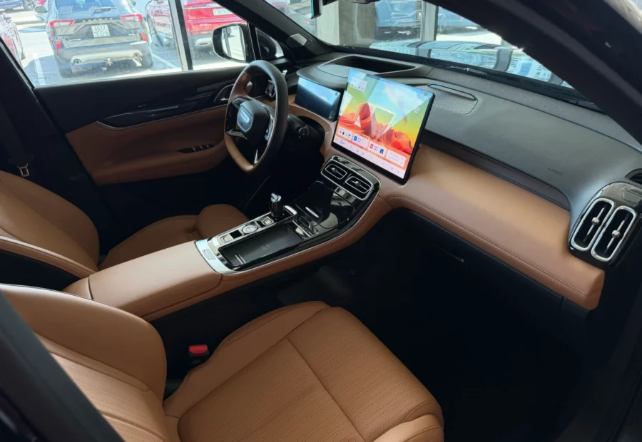 Geely Boyue L