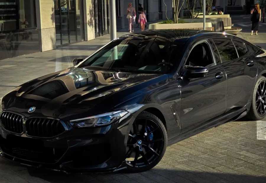 BMW 840i