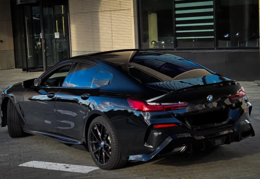 BMW 840i